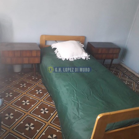 PH COMPUESTO DE GALPON C/BAÑO + VIVIENDA 3 AMB CON PATIO TERRAZA + MONOAMBIENTE DIVIDIDO C/ PATIO-TZA. REF: 566