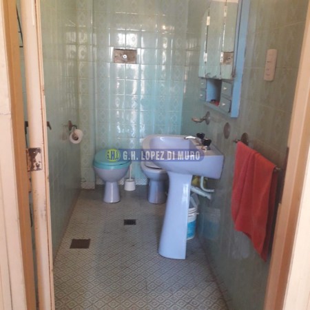 PH COMPUESTO DE GALPON C/BAÑO + VIVIENDA 3 AMB CON PATIO TERRAZA + MONOAMBIENTE DIVIDIDO C/ PATIO-TZA. REF: 566