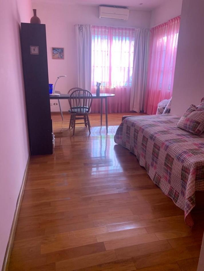 CASA 5 AMB CON 4 DORMITORIOS, 3 BAÑOS,  GARAGE PARA 2 AUTOS