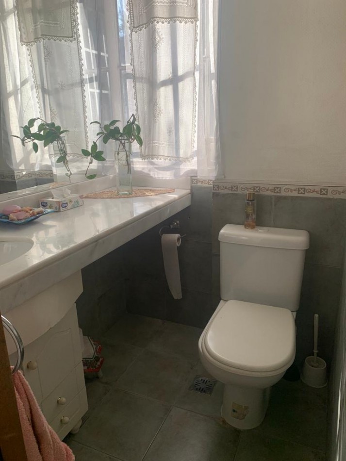 CASA 5 AMB CON 4 DORMITORIOS, 3 BAÑOS,  GARAGE PARA 2 AUTOS