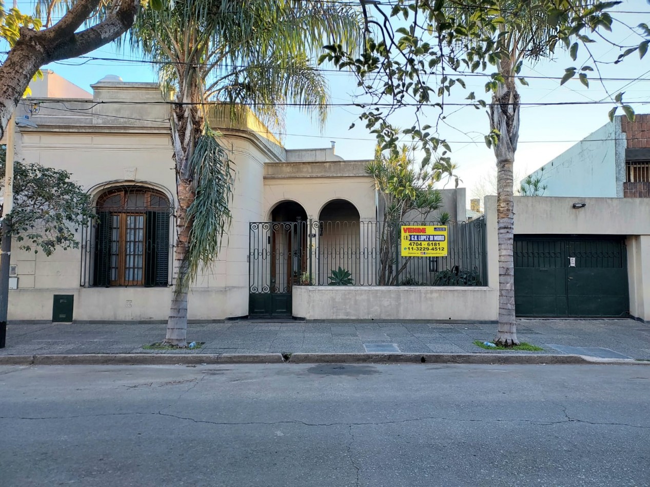 CASA 5 AMB CON 4 DORMITORIOS, 3 BAÑOS,  GARAGE PARA 2 AUTOS