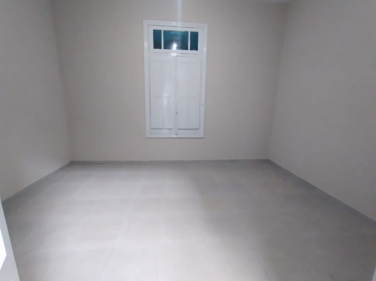 CASA 3 AMB. C/LOCAL, PATIO Y TERRAZA  RECICLADA A NUEVO 