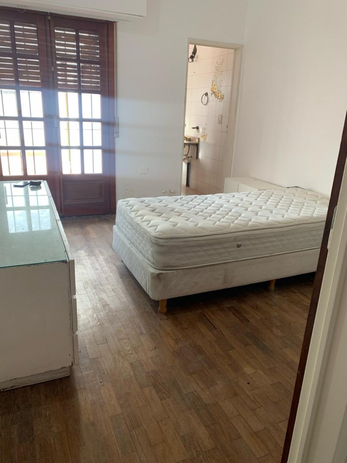 PH 4 AMB PLANTA ALTA AL FRENTE CON PATIO-TERRAZA "SIN EXPENSAS"