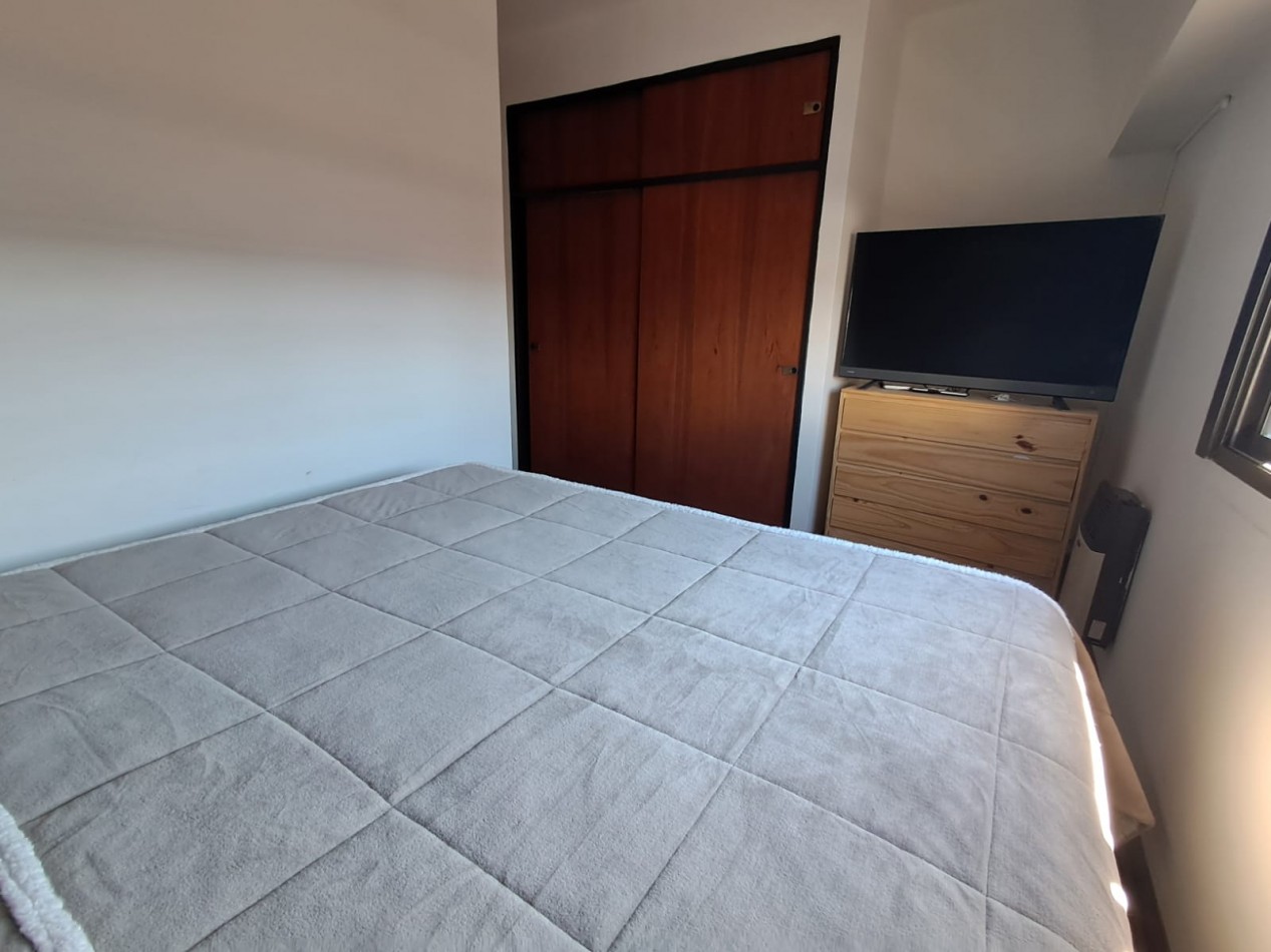 CASA 4 AMB  PARQUE C/PILETA , QUINCHO , TZA,  GGE PASANTE CUB/SEMICUB Y GALPON REF.803