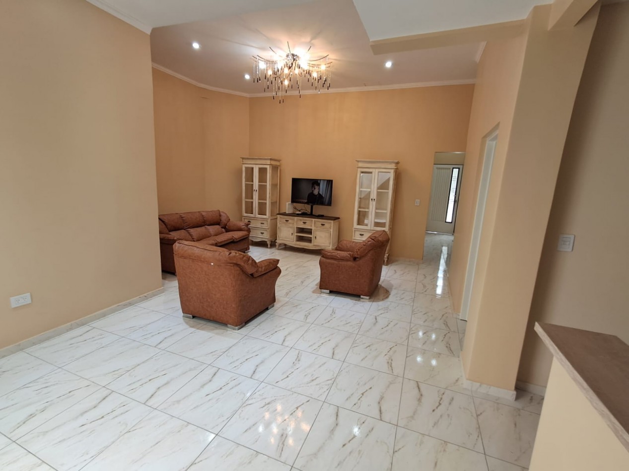 GALPON/LOCAL DE 68MTS2 CON VIVIENDA DE 3 AMB CON PATIO/GARAGE Y TERRAZA X T/SUPERFICIE CON CUARTO GUARDA UTILES 