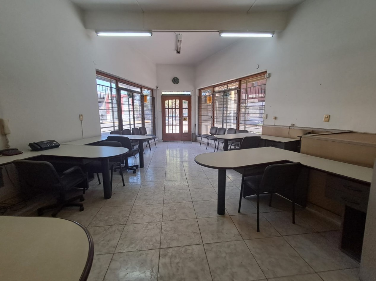 LOCAL CON DEPOSITO + VIVIENDA / OFICINAS