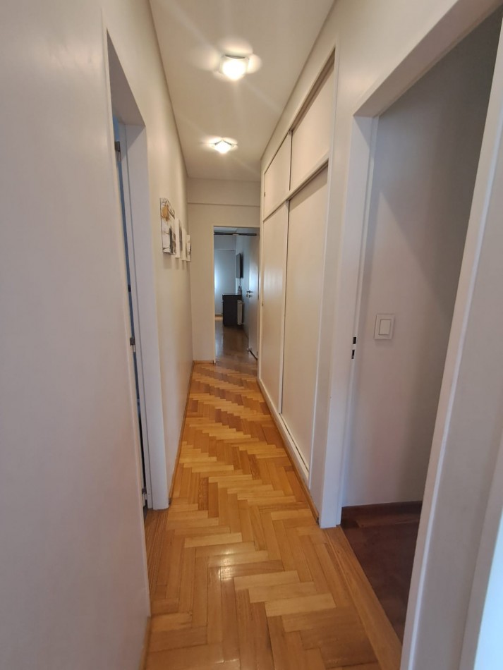 DEPARTAMENTO 4 AMB AL FRENTE, CON BALCON Y COCHERA.REF.833
