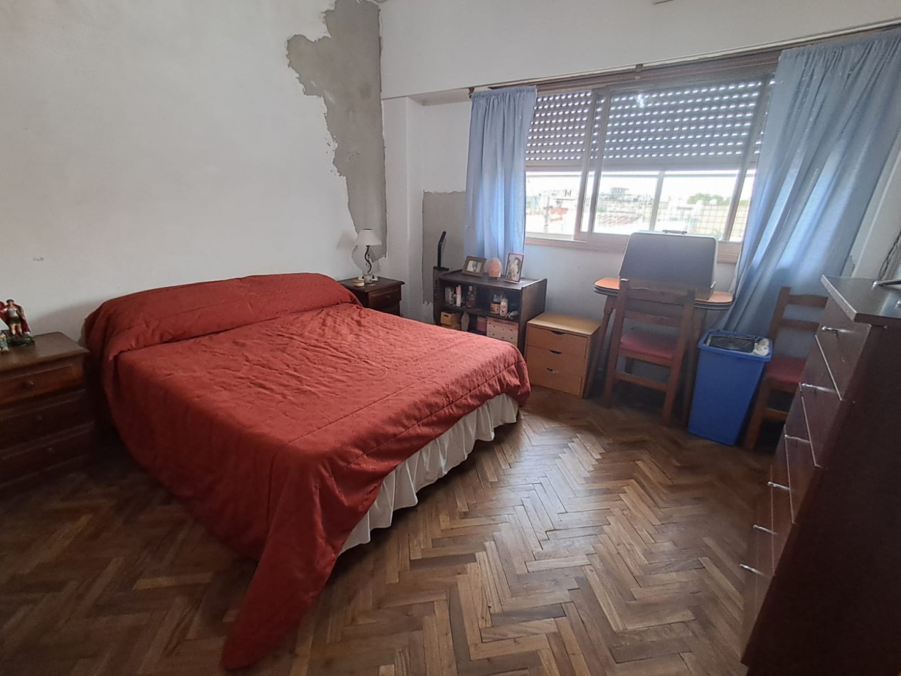 DEPARTAMENTO 3 AMB AL FRENTE CON BALCON.REF.836