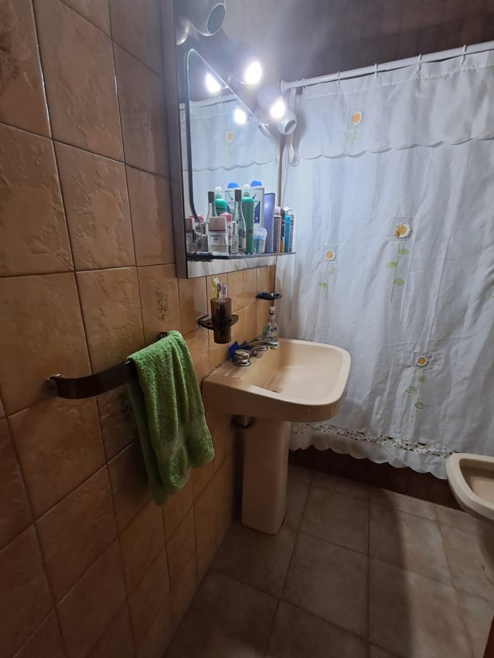 DEPARTAMENTO 3 AMB AL FRENTE CON BALCON.REF.836