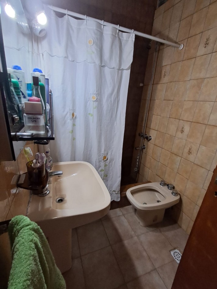 DEPARTAMENTO 3 AMB AL FRENTE CON BALCON.REF.836