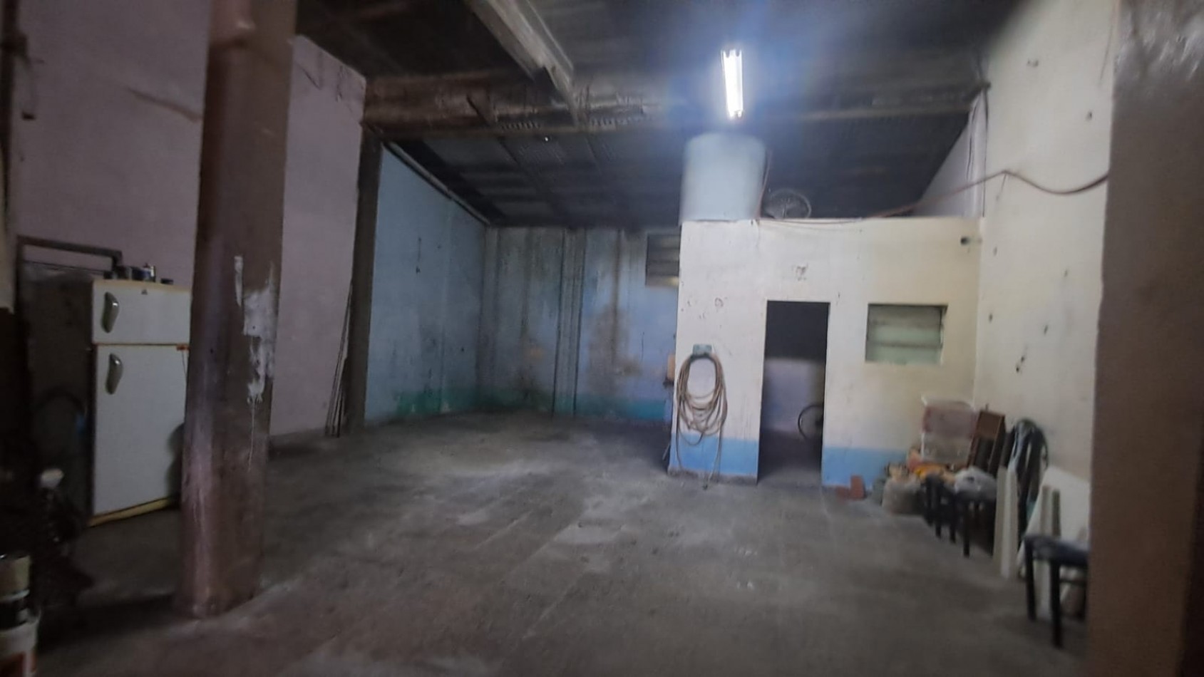 GALPON CON 2 OFICINAS Y VIVIENDA 3 AMB EN PLANTA ALTA