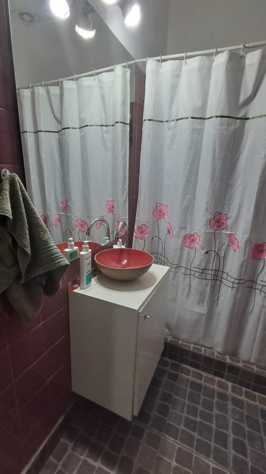 GALPON CON 2 OFICINAS Y VIVIENDA 3 AMB EN PLANTA ALTA