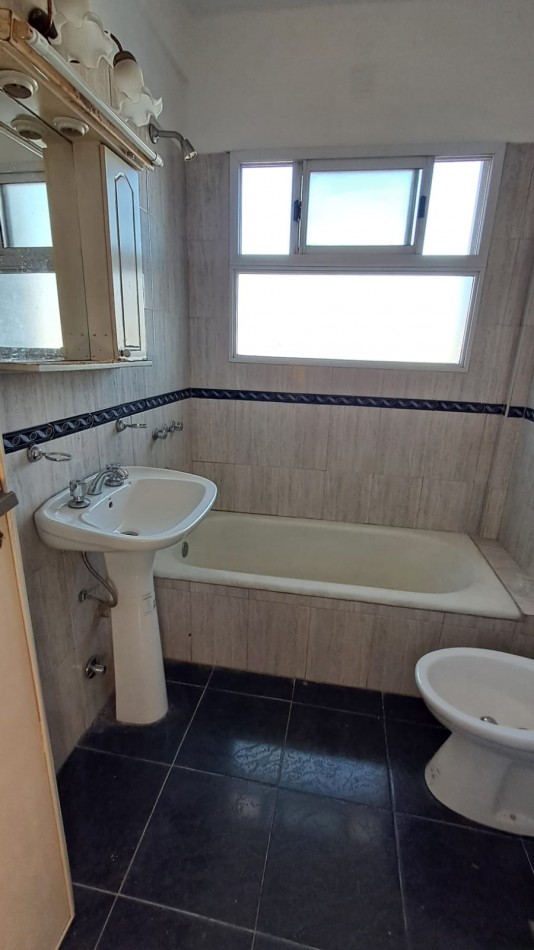 DEPTO 3 AMB CONTRAFRENTE CON BALCON.REF.845
