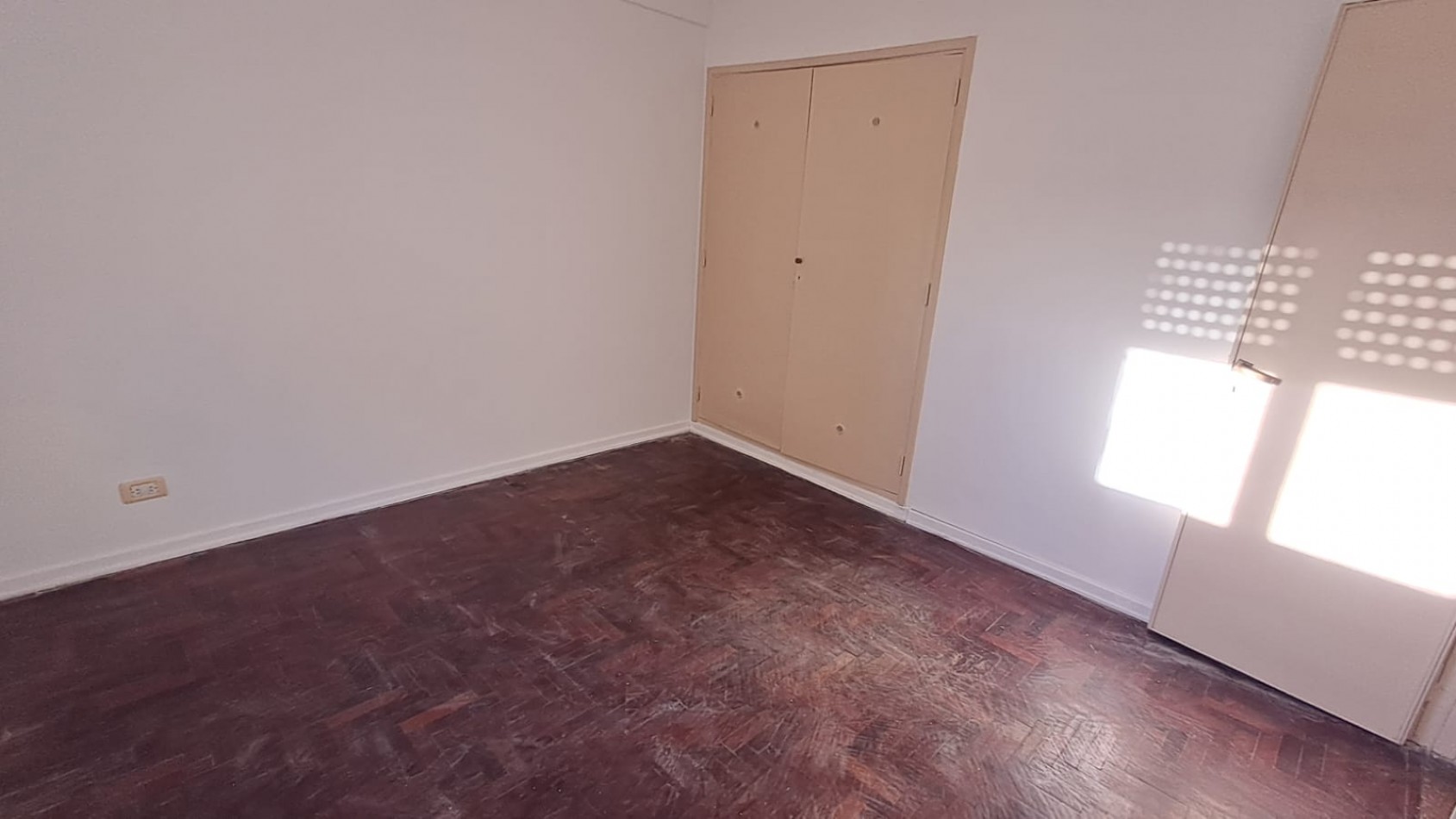 DEPTO 3 AMB CONTRAFRENTE CON BALCON.REF.845