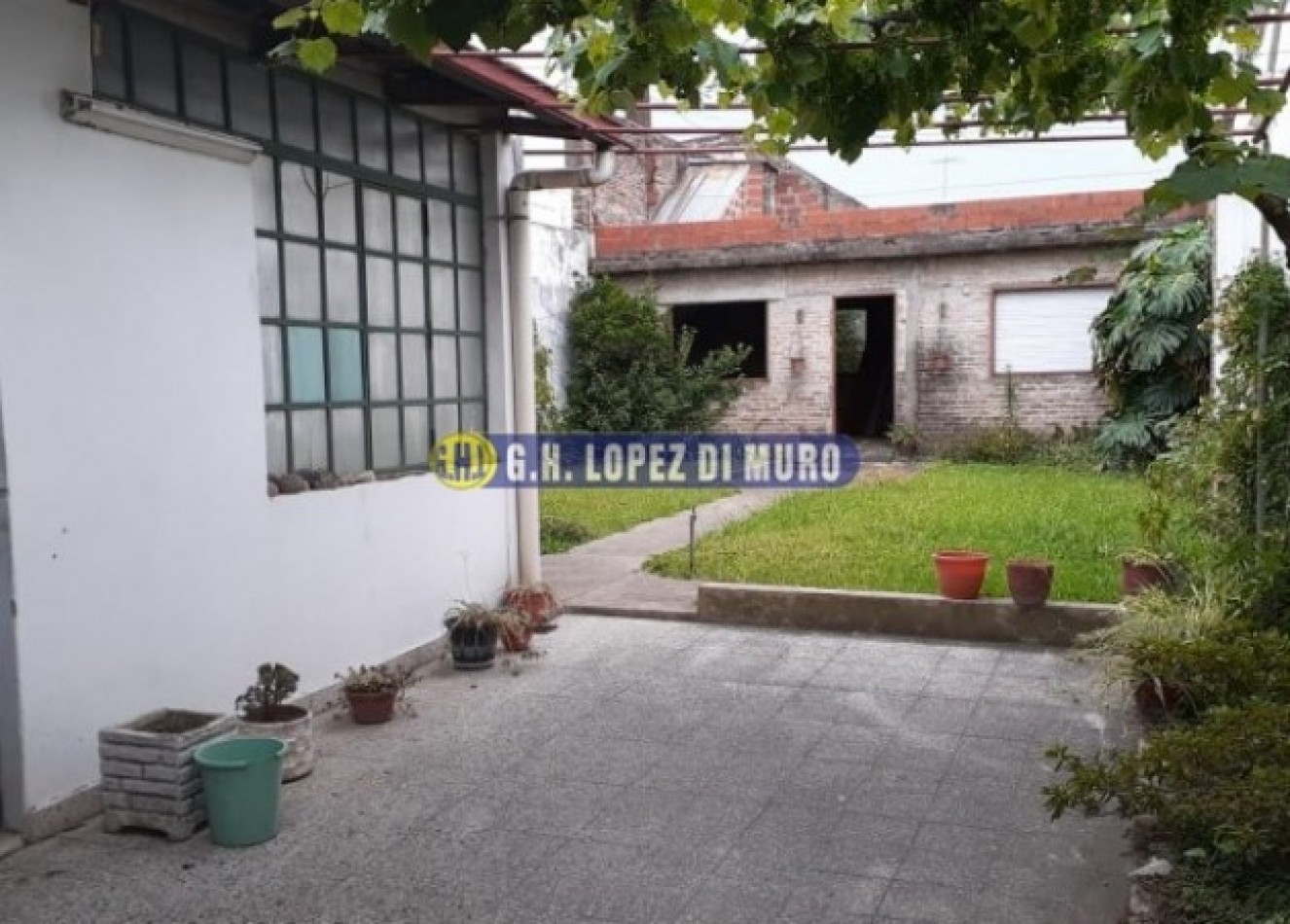 VENTA EN BLOCK - PH 2 AMB C/ GALPON Y PH 3 AMB AL FONDO C/ TERRAZA
