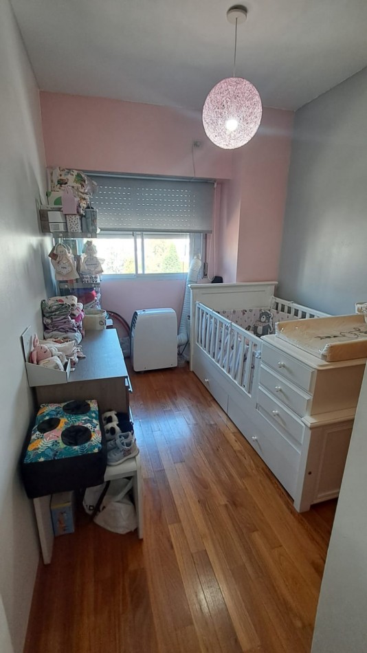 DEPARTAMENTO 3 AMB AL FRENTE CON BALCON CENTRICO. REF.858