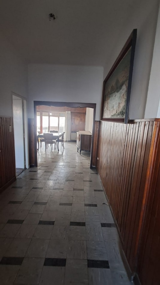 PH 3 AMB PLANTA ALTA AL FRENTE CON BALCON, PATIO Y TERRAZA, SIN EXPENSAS.REF.862