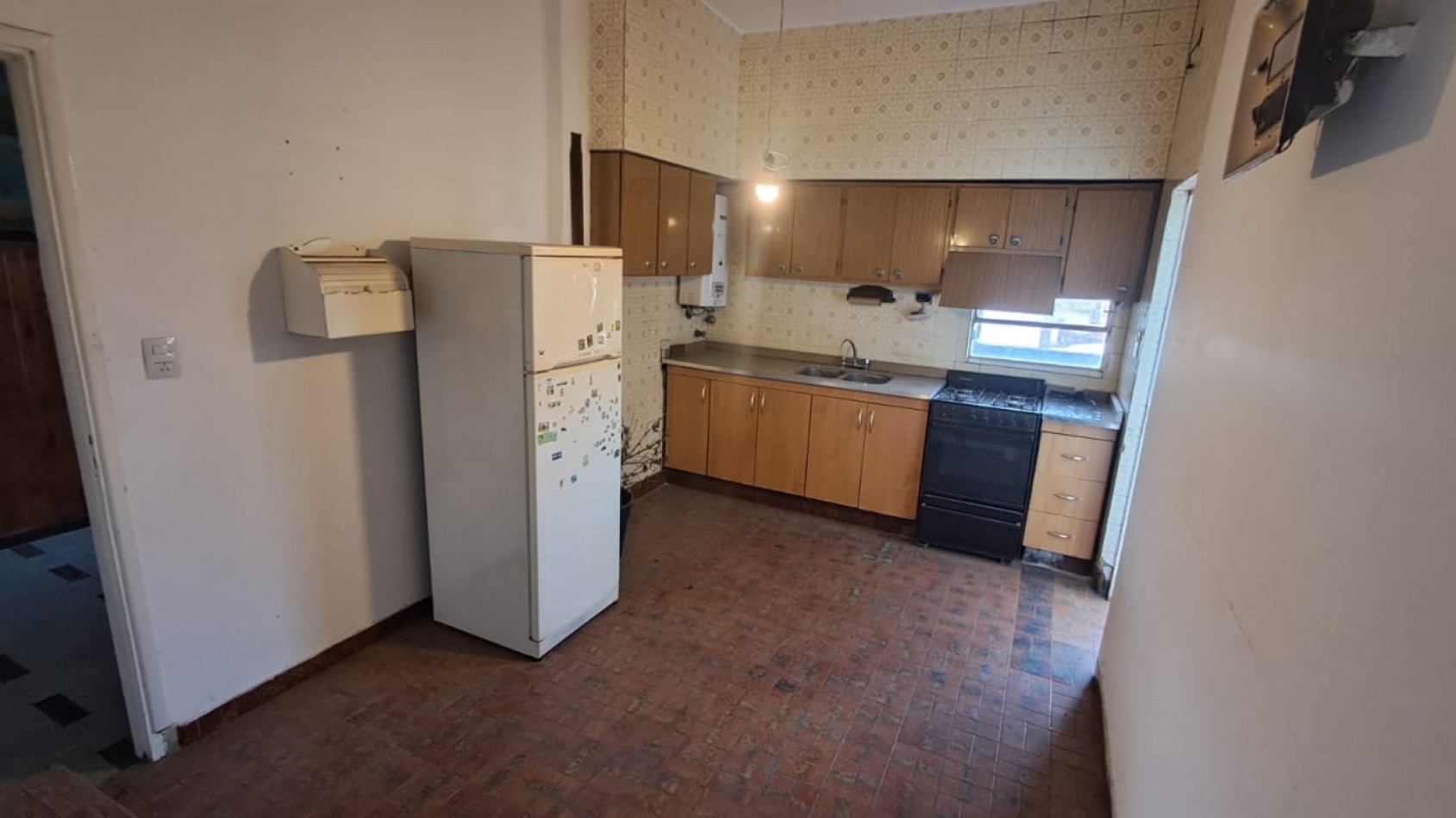 PH 3 AMB PLANTA ALTA AL FRENTE CON BALCON, PATIO Y TERRAZA, SIN EXPENSAS.REF.862