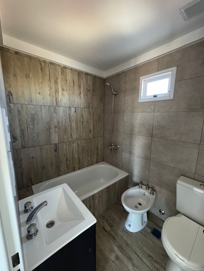 DEPARTAMENTOS A ESTRENAR 2amb AL CONTRAFRENTE CON BALCON, OPCIONAL CON COCHERA, MODELO 2.REF.863/2