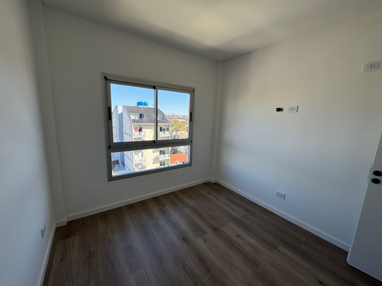 DEPARTAMENTOS A ESTRENAR 2amb AL CONTRAFRENTE CON BALCON, OPCIONAL CON COCHERA, MODELO 2.REF.863/2