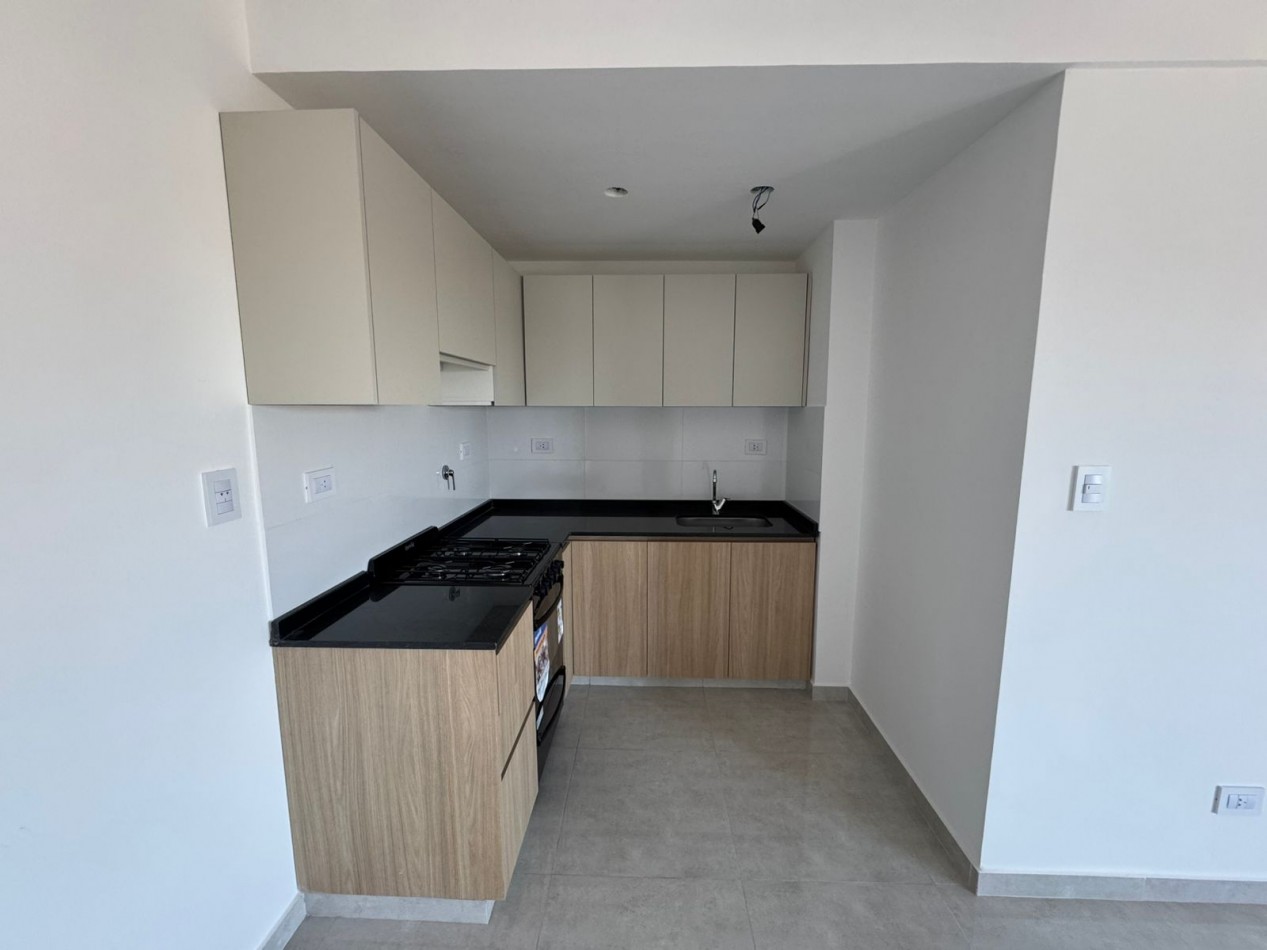 DEPARTAMENTOS A ESTRENAR 2amb AL CONTRAFRENTE CON BALCON, OPCIONAL CON COCHERA, MODELO 2.REF.863/2