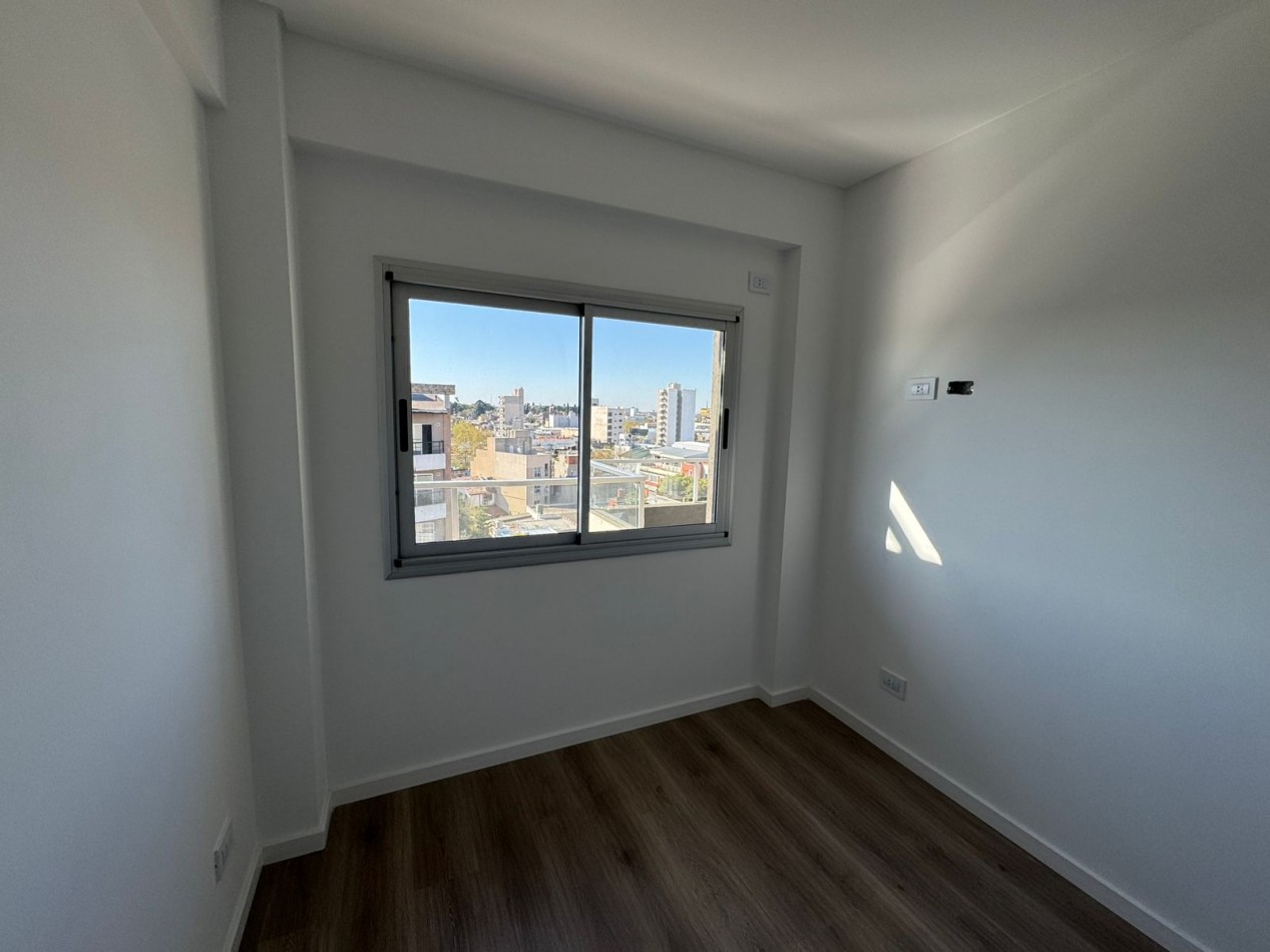 DEPARTAMENTOS A ESTRENAR 3 AMB AL FRENTE CON TERRAZA, BALCON Y COCHERA, MODELO 4. REF. 863/4