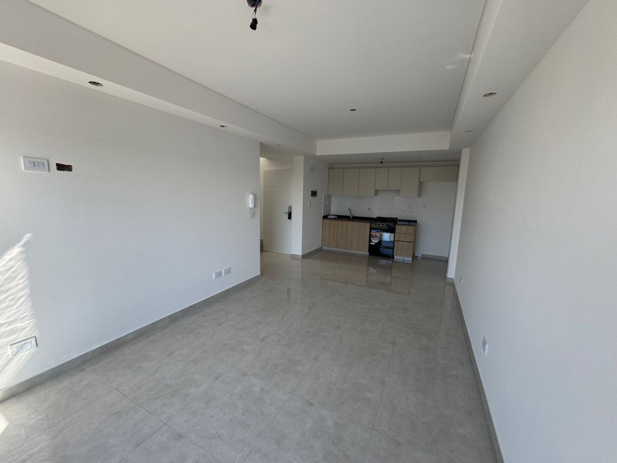 DEPARTAMENTOS A ESTRENAR 3 AMB AL FRENTE CON TERRAZA, BALCON Y COCHERA, MODELO 4. REF. 863/4