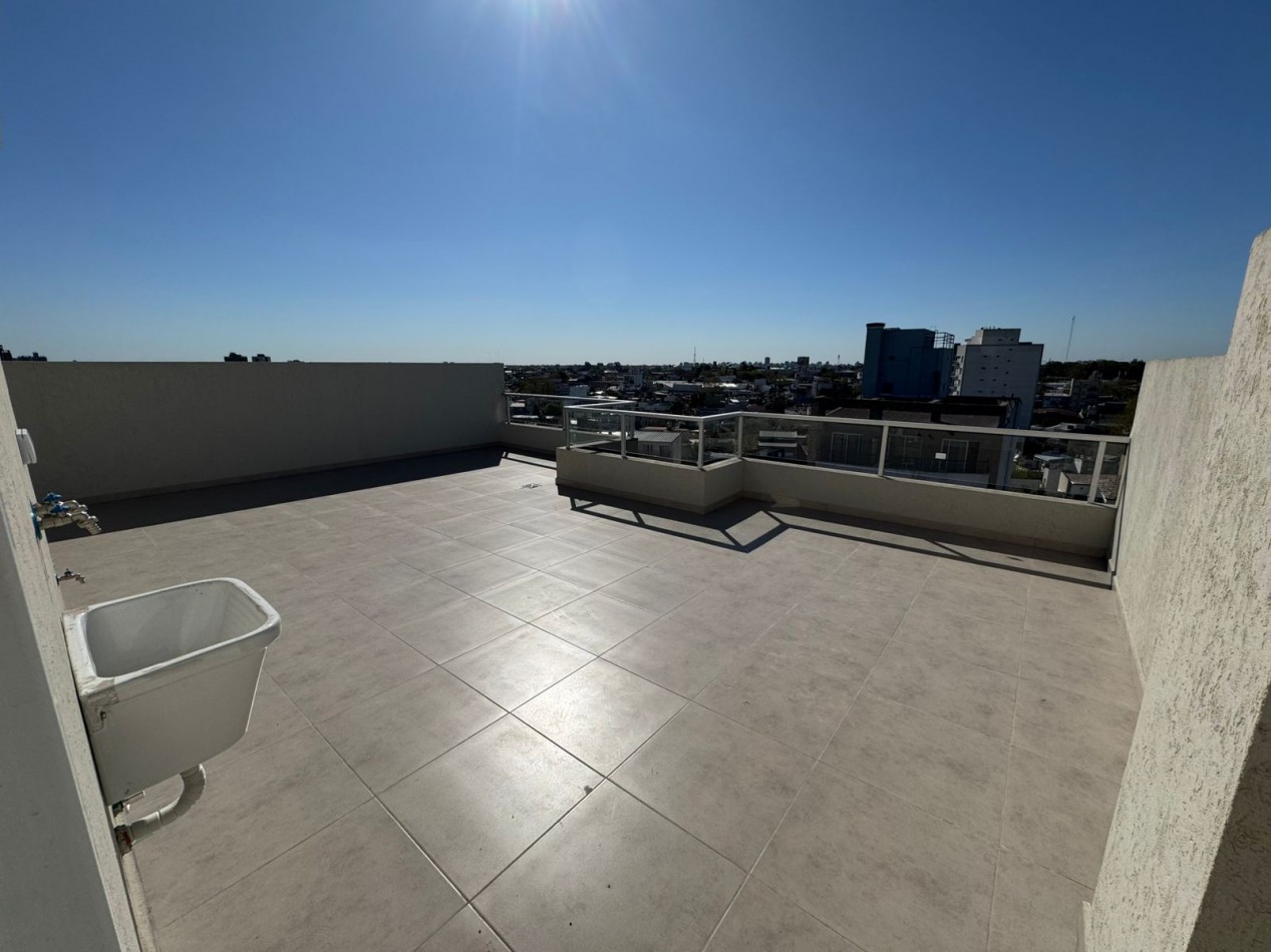 DEPARTAMENTOS A ESTRENAR 3 AMB AL FRENTE CON TERRAZA, BALCON Y COCHERA, MODELO 4. REF. 863/4