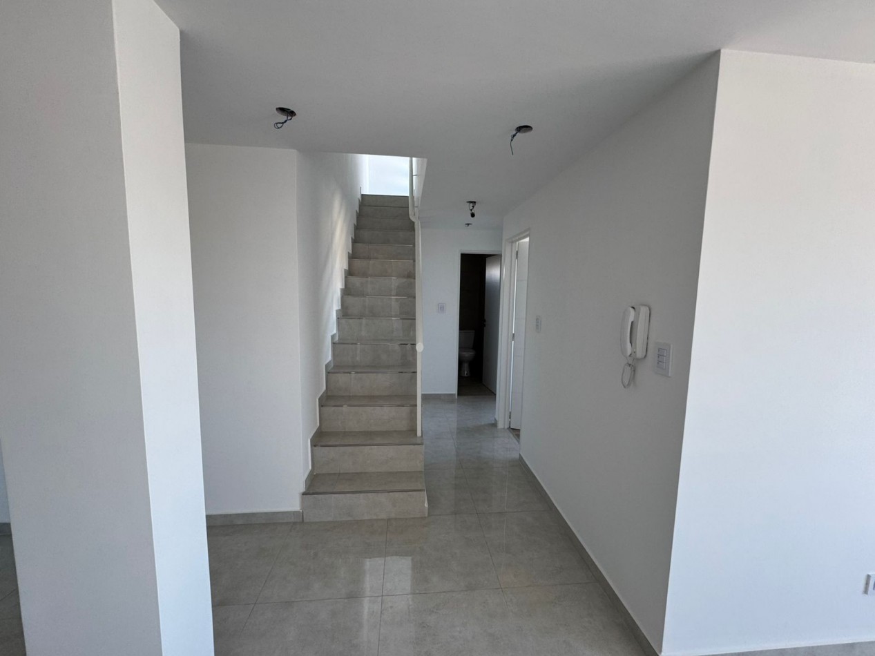 DEPARTAMENTOS A ESTRENAR 3 AMB AL CONTRAFRENTE CON TERRAZA, BALCON Y COCHERA, MODELO 5. REF. 863/5 