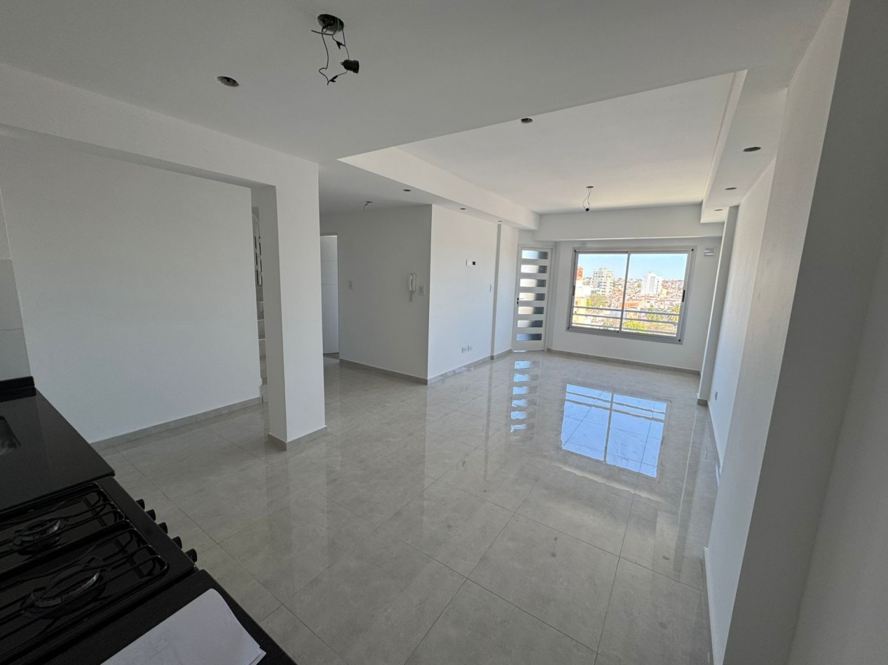 DEPARTAMENTOS A ESTRENAR 3 AMB AL CONTRAFRENTE CON TERRAZA, BALCON Y COCHERA, MODELO 5. REF. 863/5 