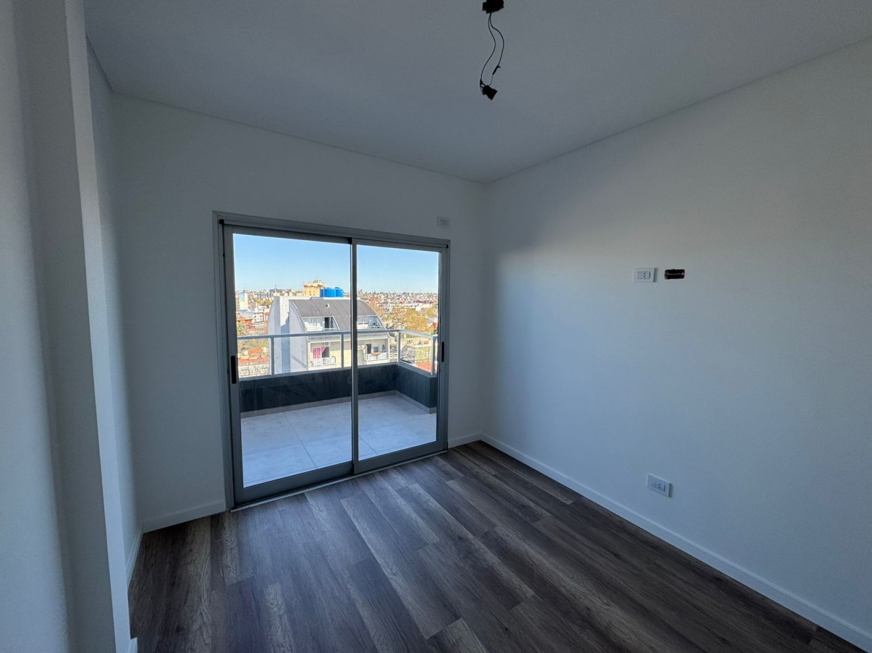 DEPARTAMENTOS A ESTRENAR 3 AMB AL CONTRAFRENTE CON TERRAZA, BALCON Y COCHERA, MODELO 5. REF. 863/5 