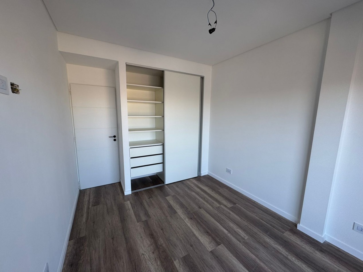 DEPARTAMENTOS A ESTRENAR 3 AMB AL CONTRAFRENTE CON TERRAZA, BALCON Y COCHERA, MODELO 5. REF. 863/5 