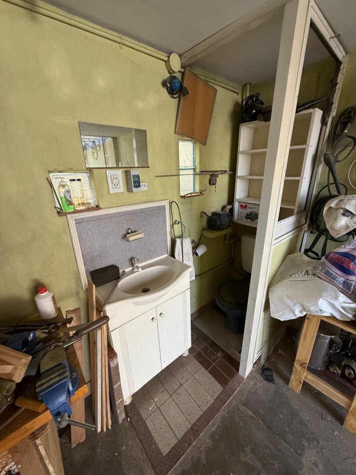 GALPON DE 71.73 M2 CON BAÑO (OPCIONAL COCHERA) REF. 869/1