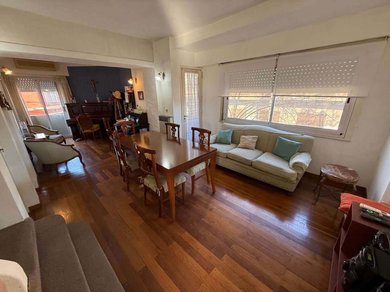  2 PHS ( 1 DE 5 AMB Y OTRO 2 AMB + GALPON + COCHERA REF. 869/1/3/4 