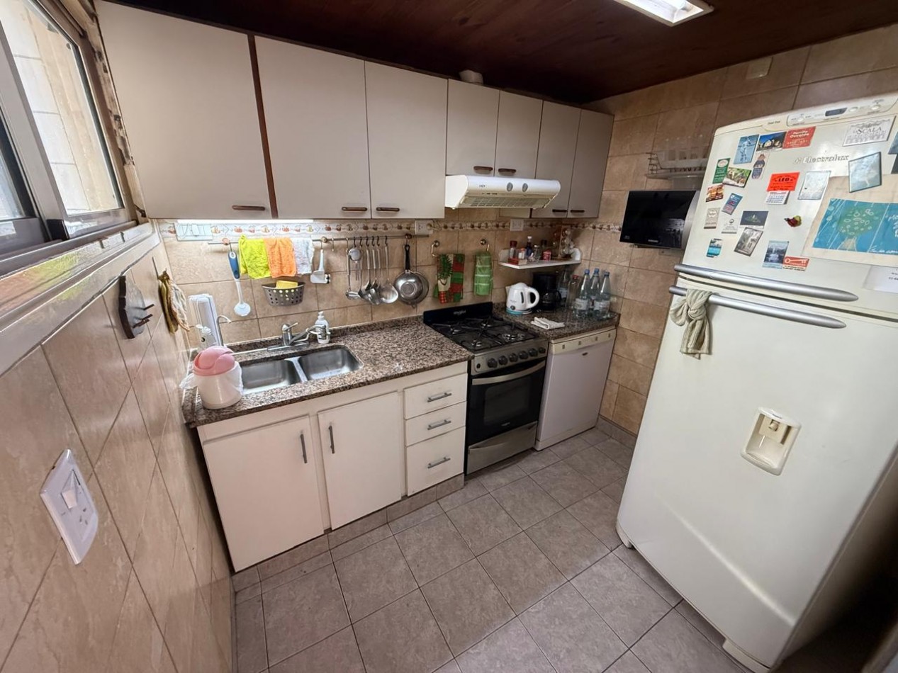  2 PHS ( 1 DE 5 AMB Y OTRO 2 AMB + GALPON + COCHERA REF. 869/1/3/4 