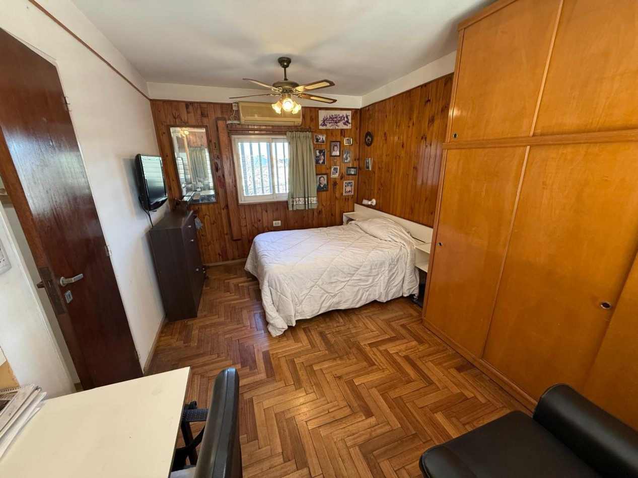  2 PHS ( 1 DE 5 AMB Y OTRO 2 AMB + GALPON + COCHERA REF. 869/1/3/4 