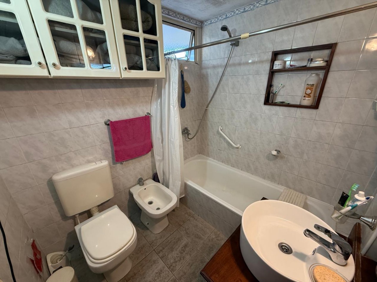  2 PHS ( 1 DE 5 AMB Y OTRO 2 AMB + GALPON + COCHERA REF. 869/1/3/4 