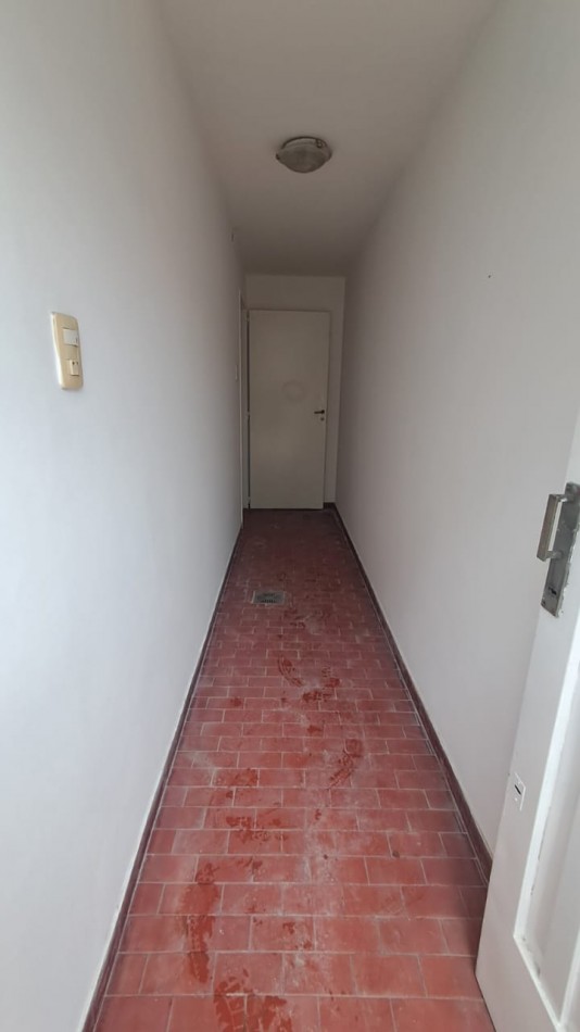  PH 3 AMB AL FRENTE C/ENTRADA INDEPENDIENTE, PATIO Y LAVADERO REF. 877