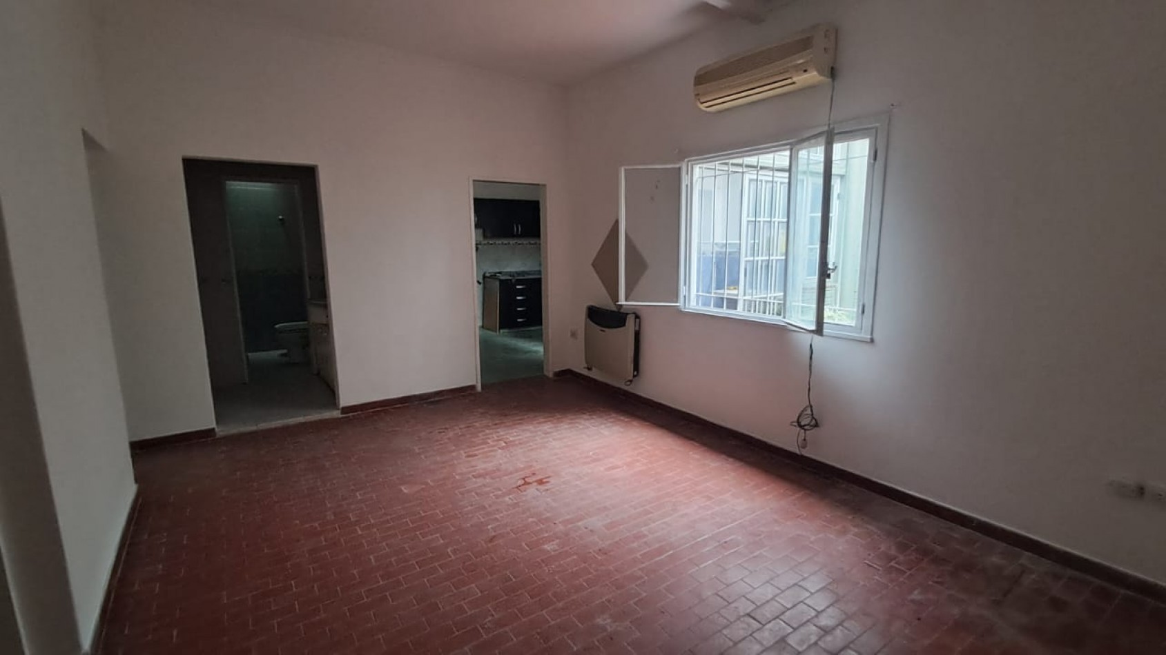  PH 3 AMB AL FRENTE C/ENTRADA INDEPENDIENTE, PATIO Y LAVADERO REF. 877