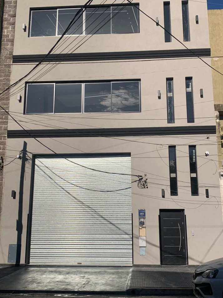 GALPON CON DEPOSITO Y POSIBLE VIVIENDA U OFICINAS (POSIBLE FINANCIACION) REF. 876