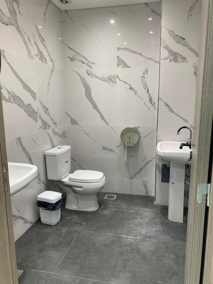 GALPON CON DEPOSITO Y POSIBLE VIVIENDA U OFICINAS (POSIBLE FINANCIACION) REF. 876