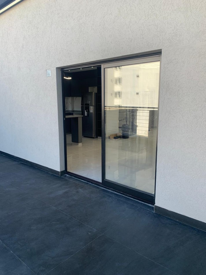 GALPON CON DEPOSITO Y POSIBLE VIVIENDA U OFICINAS (POSIBLE FINANCIACION) REF. 876