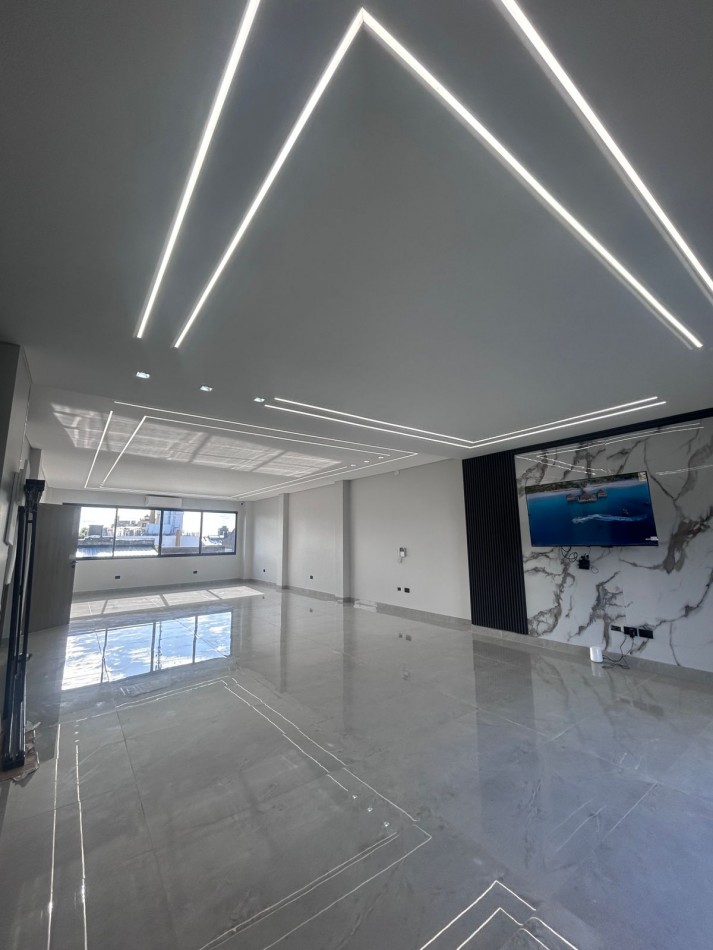 GALPON CON DEPOSITO Y POSIBLE VIVIENDA U OFICINAS (POSIBLE FINANCIACION) REF. 876