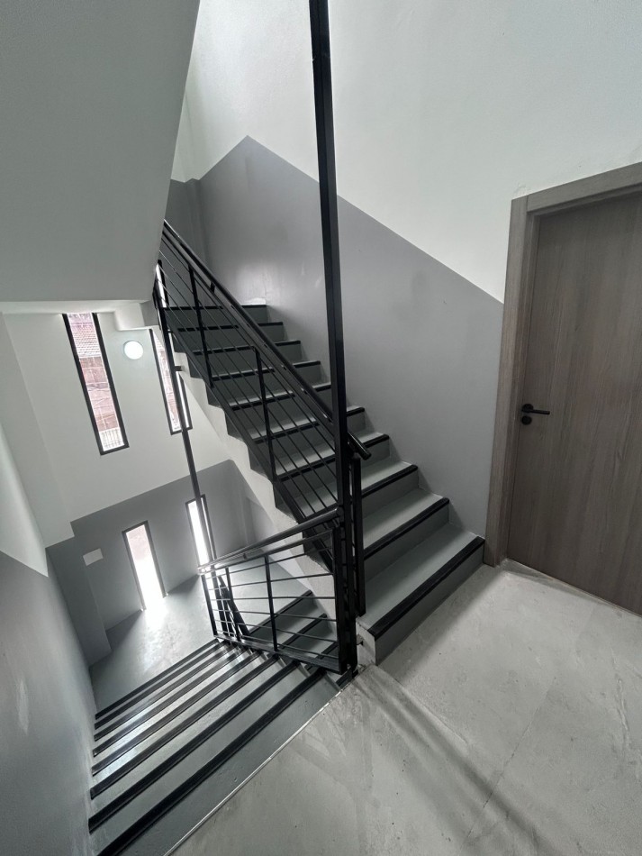 GALPON CON DEPOSITO Y POSIBLE VIVIENDA U OFICINAS (POSIBLE FINANCIACION) REF. 876