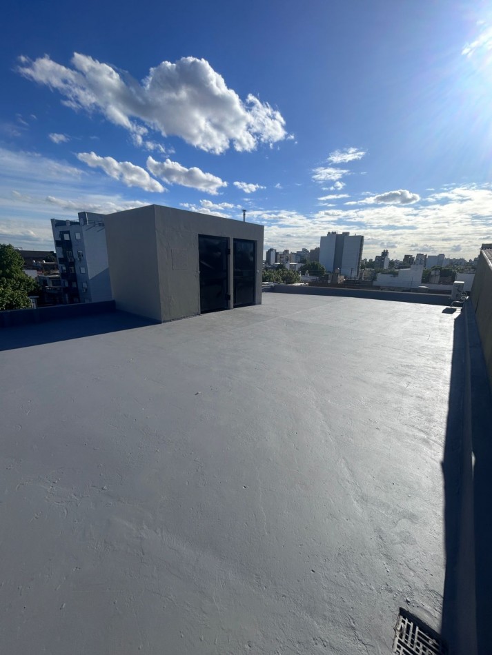 GALPON CON DEPOSITO Y POSIBLE VIVIENDA U OFICINAS (POSIBLE FINANCIACION) REF. 876