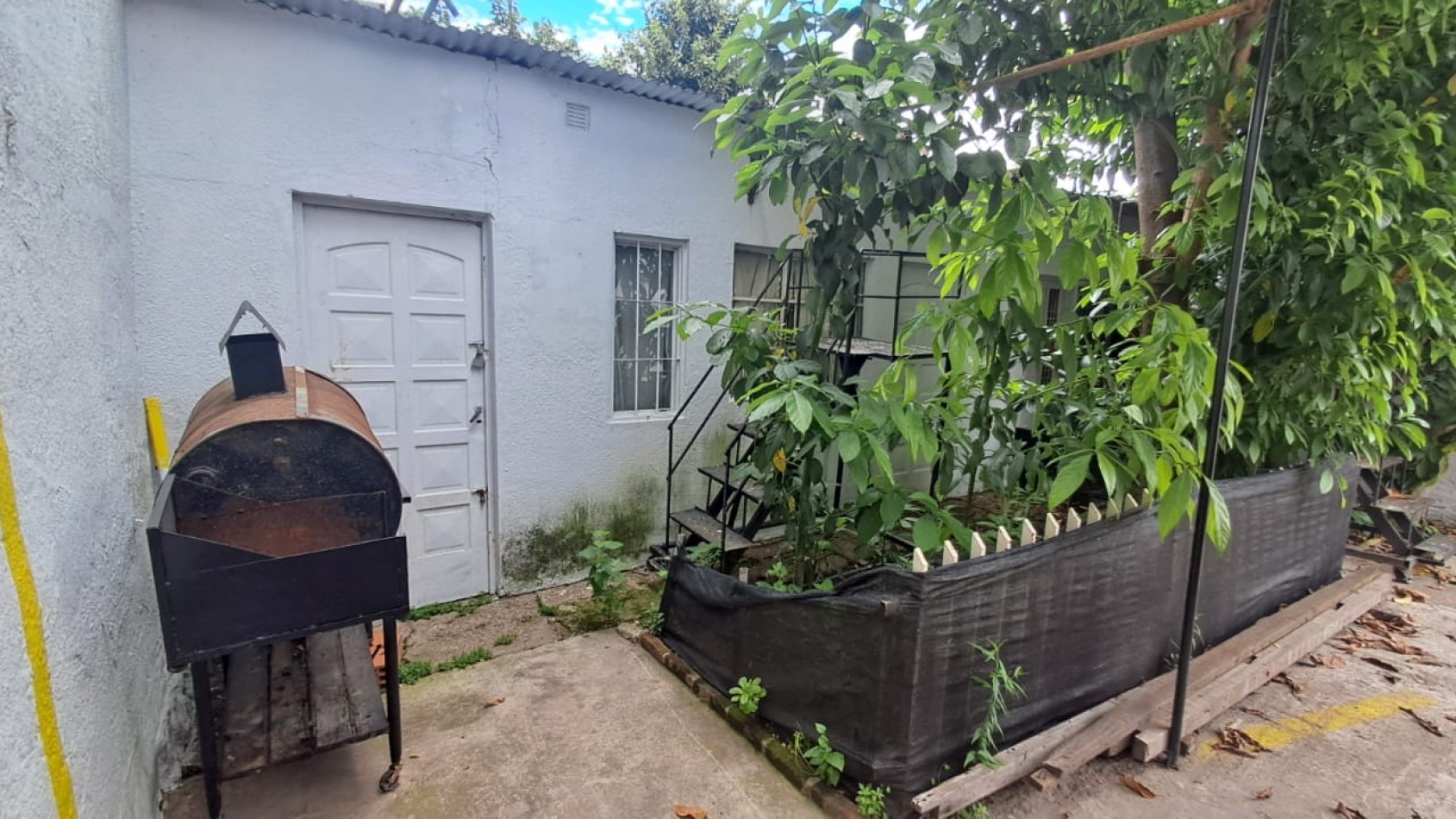 LOTE DE 8.66x37.24 C/ BAÑO Y DEPOSITO (CON PROYECTO APROBADO PARA EDIFICIO) REF. 878