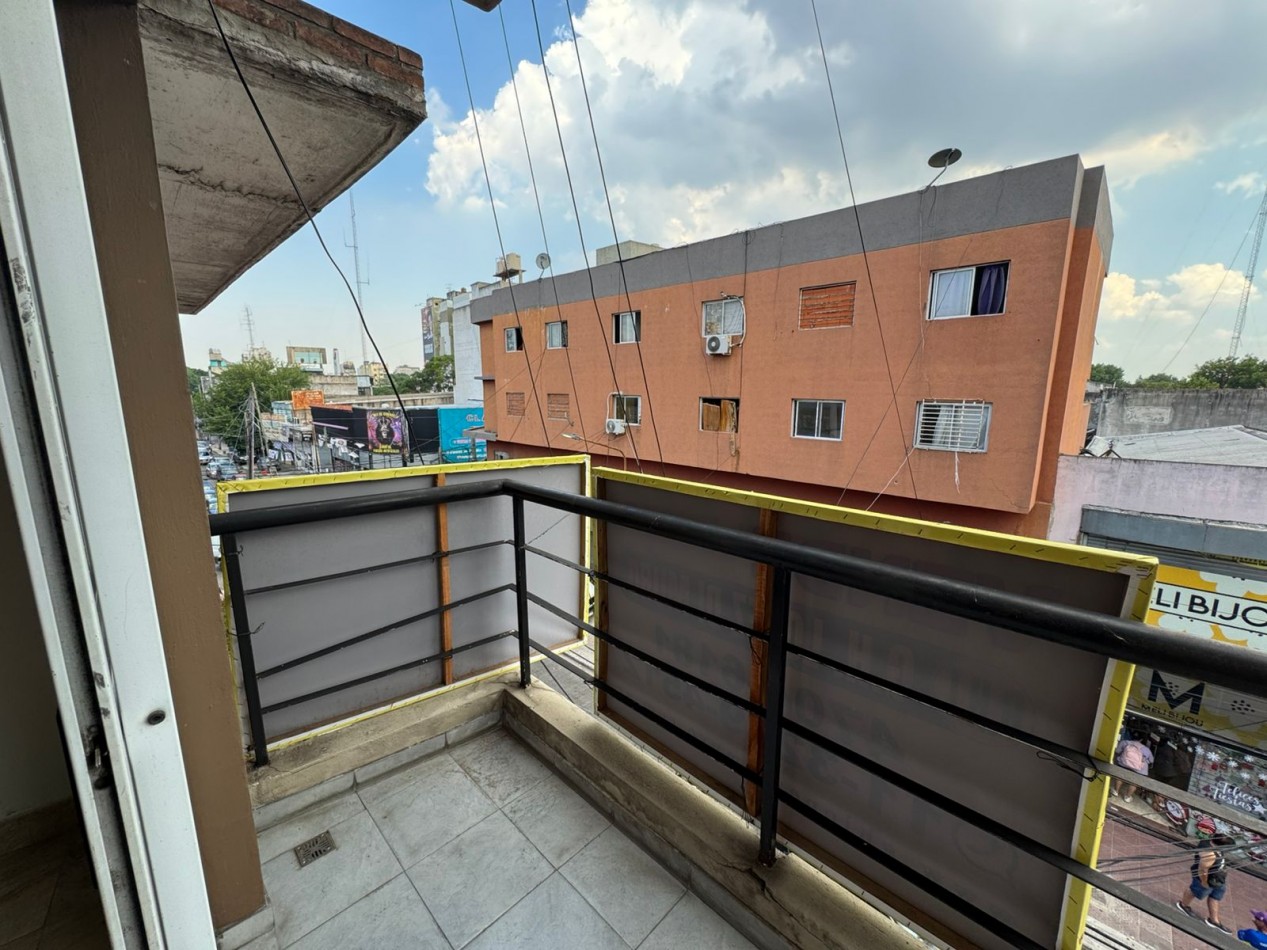 DEPARTAMENTO MONOAMBIENTE AL FRENTE A METROS DE CABA.REF.886