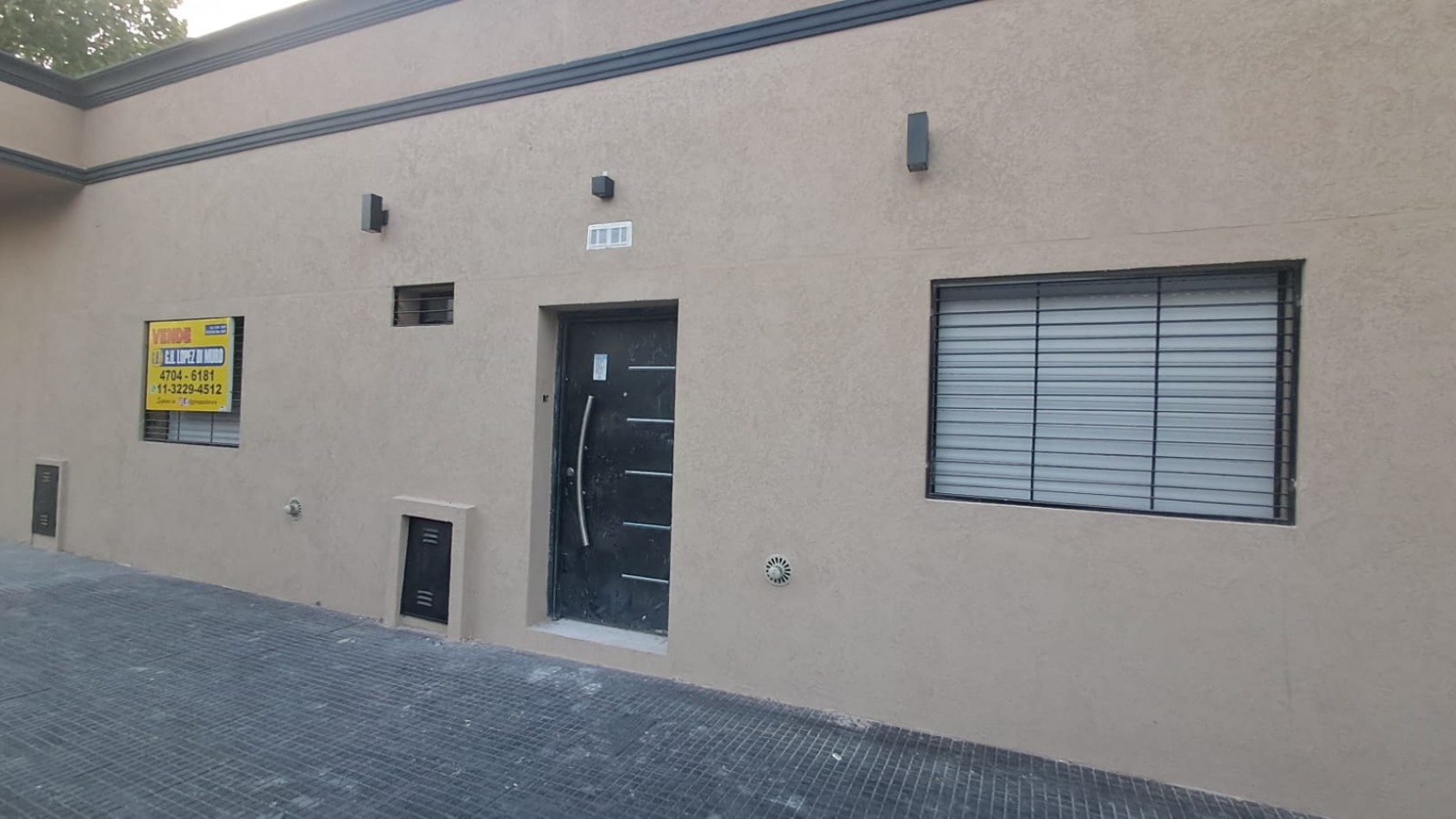 CASA 4 AMBIENTES CON LOCAL, GARAGE Y TERRAZA X T/SUPERFICIE CON LAVADERO (POSIBLE FINANCIACION) ref. 887