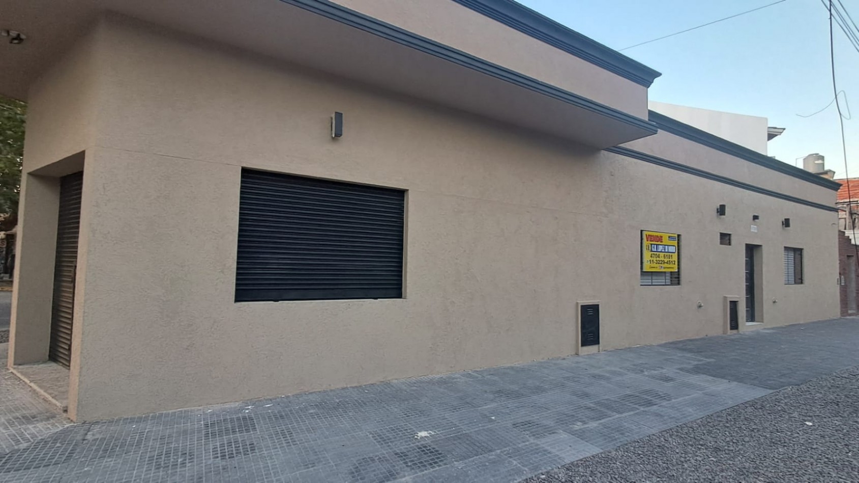 CASA 4 AMBIENTES CON LOCAL, GARAGE Y TERRAZA X T/SUPERFICIE CON LAVADERO (POSIBLE FINANCIACION) ref. 887