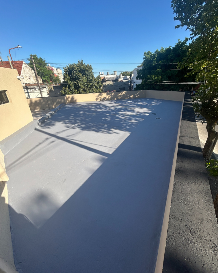 CASA 4 AMBIENTES CON LOCAL, GARAGE Y TERRAZA X T/SUPERFICIE CON LAVADERO (POSIBLE FINANCIACION) ref. 887